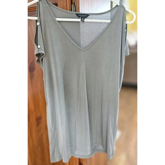 Lucky Brand Size Small Light Olive Army Green Top Shirt‎ Button Shoulder Detail - Picture 5 of 5